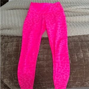 Beyond Yoga Neon Pink Leopard Leggings